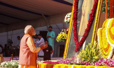 डॉ. बाबासाहेब भीमराव आंबेडकर की जयंती पर प्रधानमंत्री मोदी ने अर्पित की श्रद्धांजलि